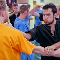 Prüfungen + Seminare